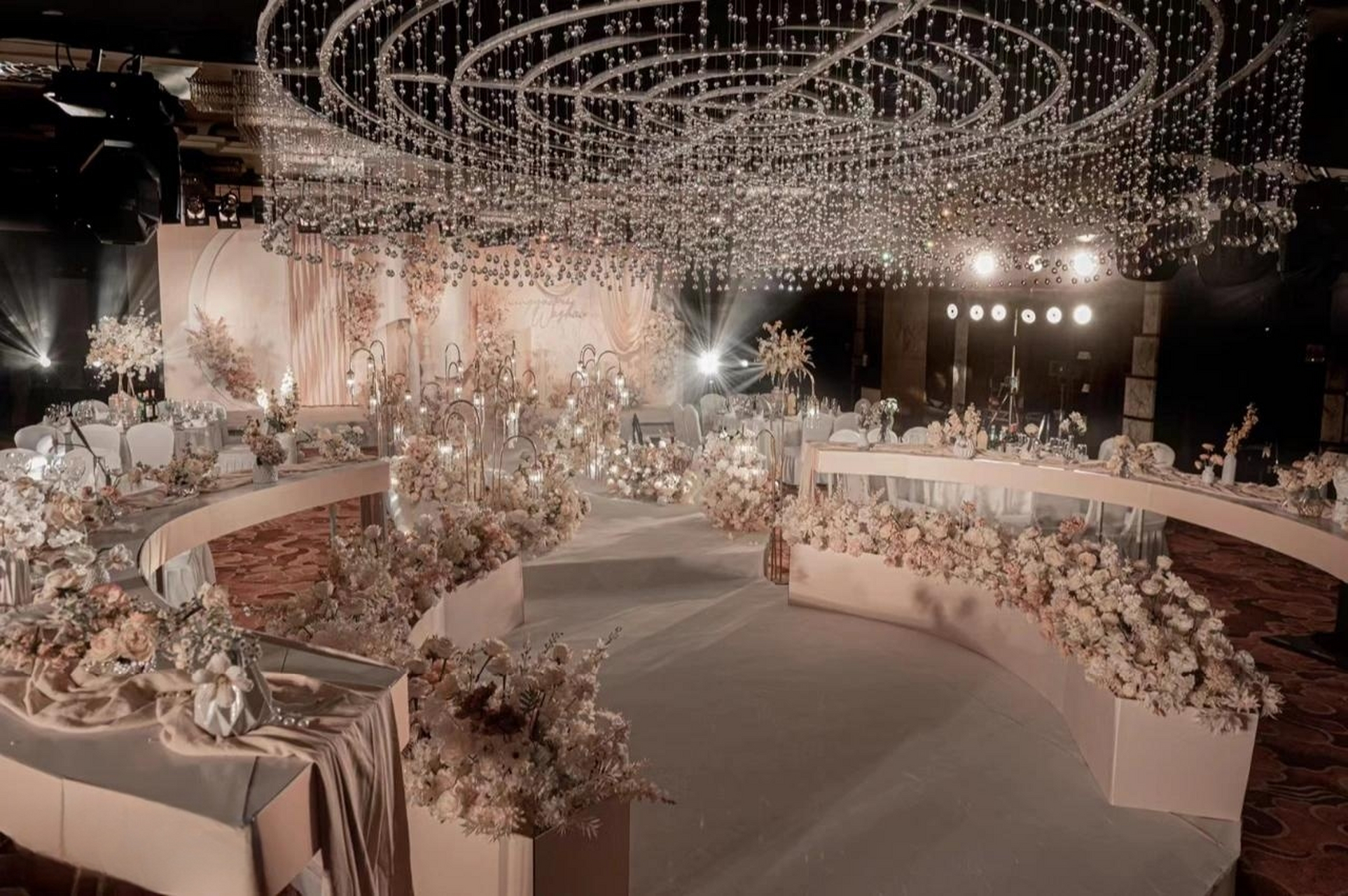 燕郊新月酒店婚礼 78那天所有人都知道了 我们是有多爱彼此 是啊