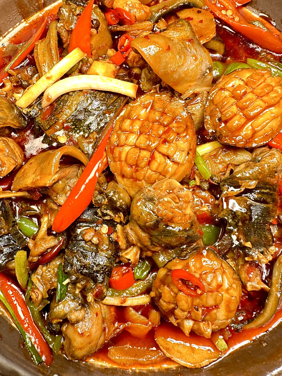 锅甲鱼焖鲍鱼,祝大家年年有鱼… 今日分享 江湖菜系列【甲鱼焖鲍鱼】