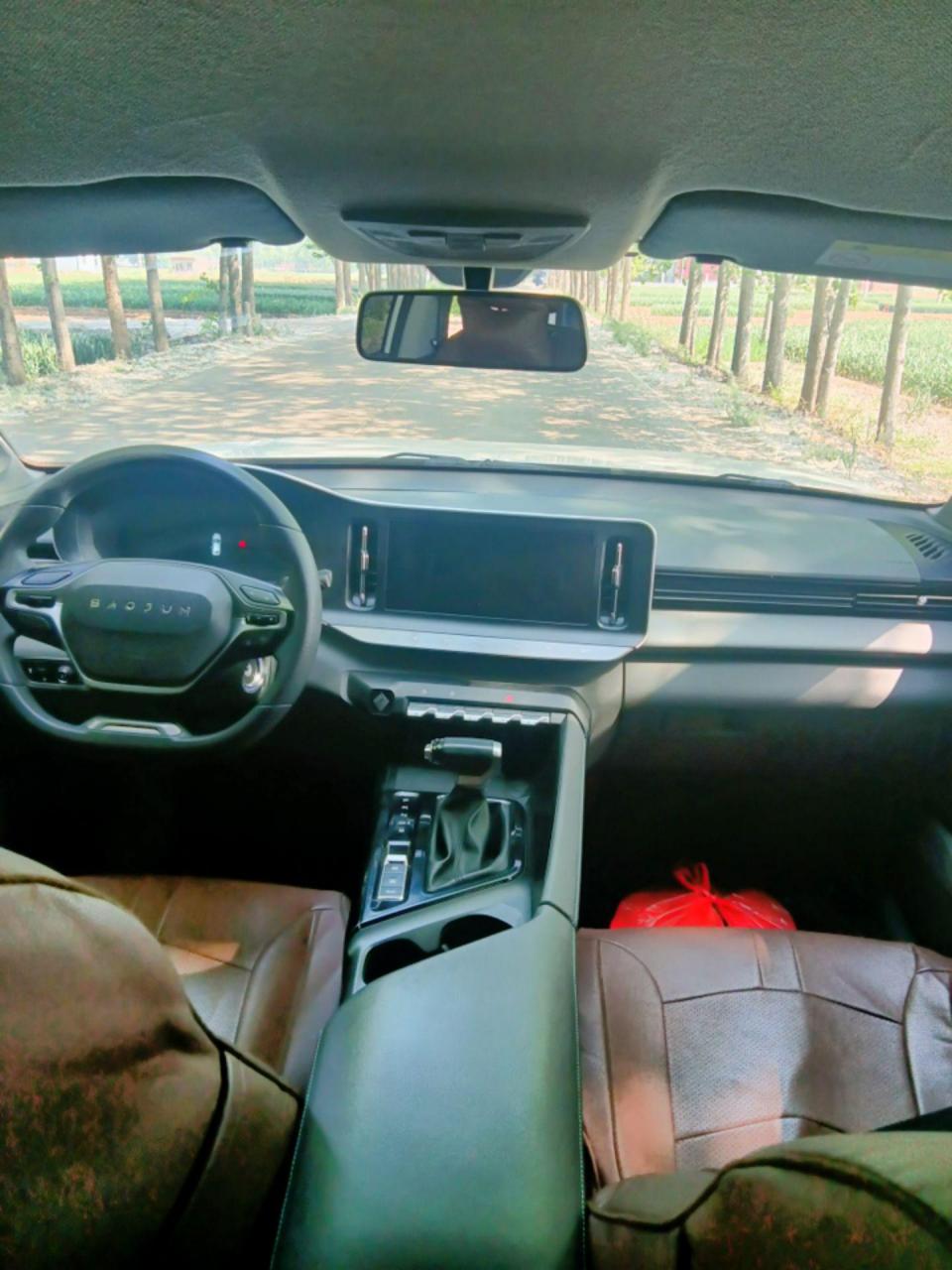 准新车21年极品一手新宝骏rc5,自动挡!实表四万公里