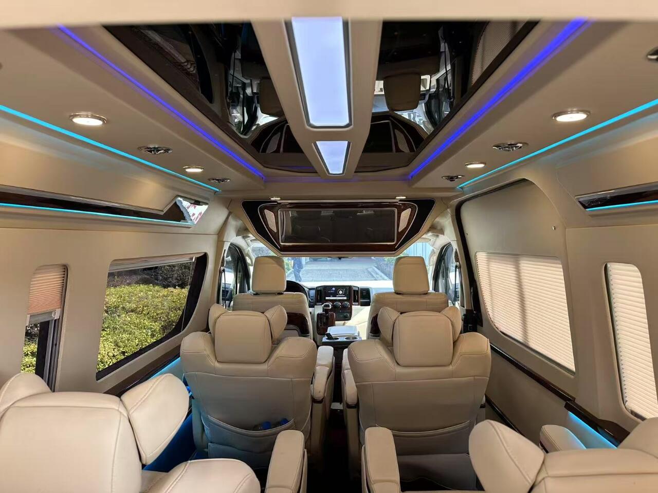 长沙包车9座豪华车型商务接待服务旅游用车