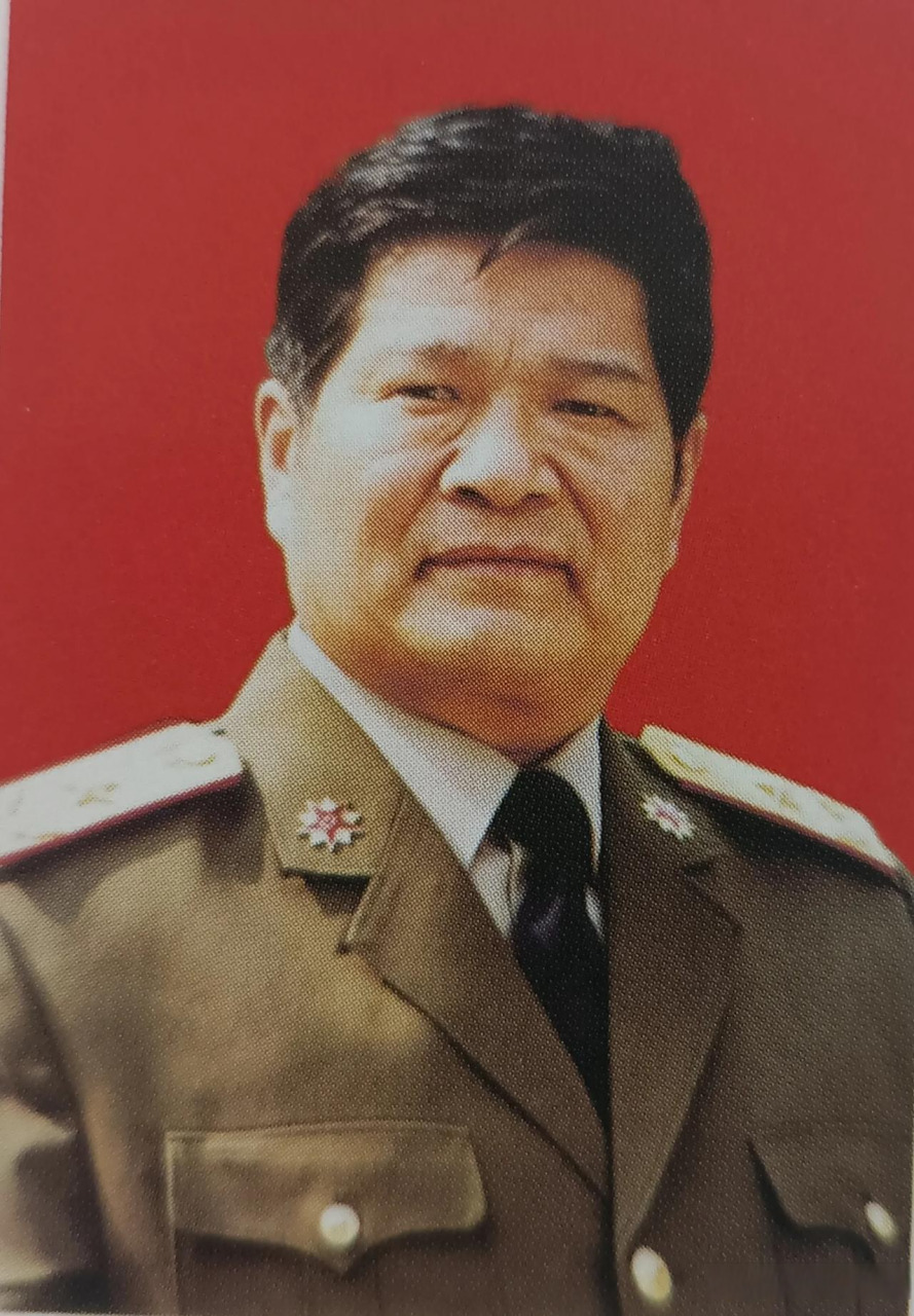 头条创作挑战赛 首长题词 樊剑英,1941年10月生,河北石家庄人.