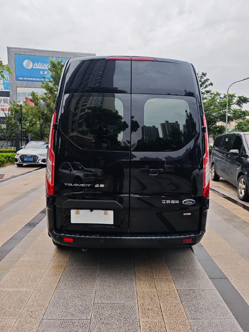 福特新全顺9座商旅版.柴油面包车柴油越野车,新到上线.