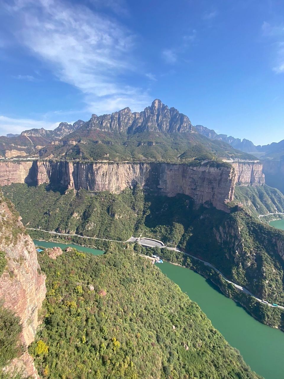 辉县宝泉崖天下景区(一) 河南省辉县市宝泉崖天下景区:宝泉崖天下,以