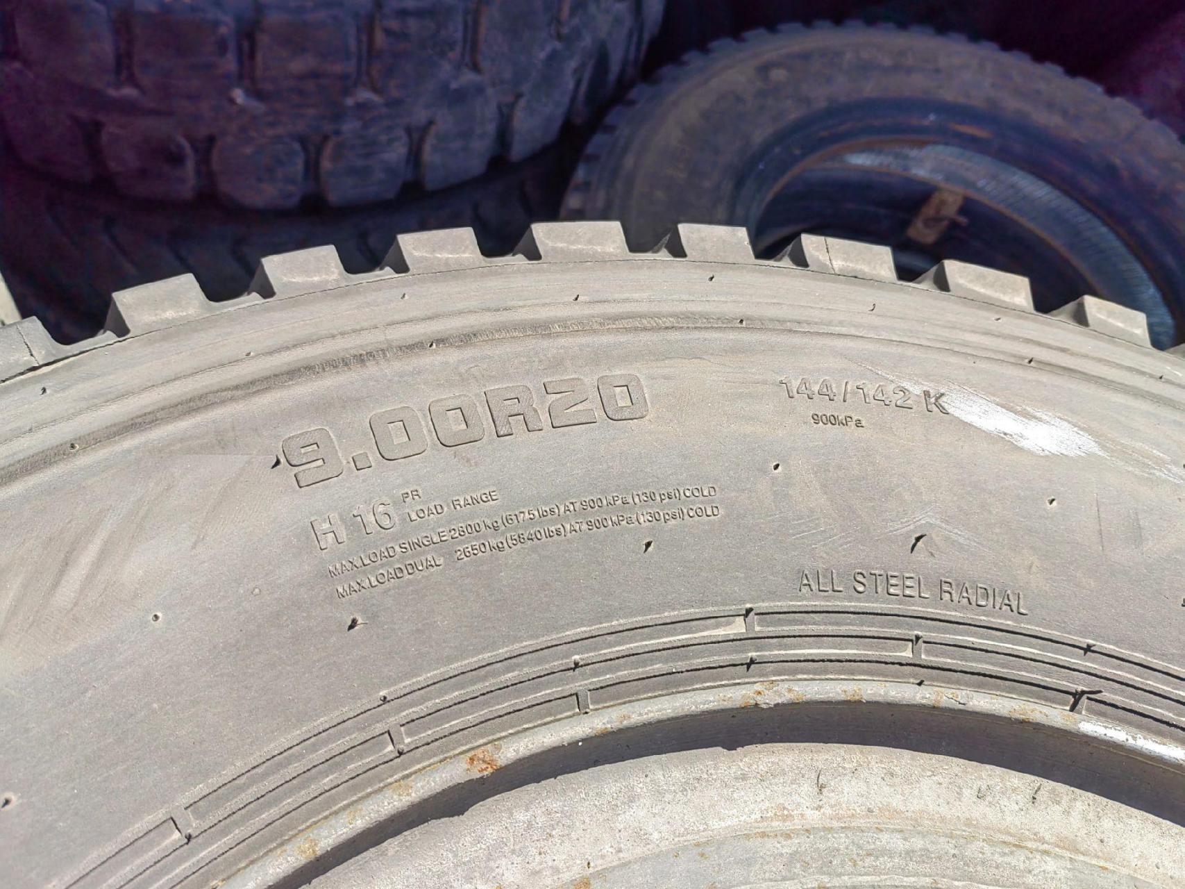 00r20品牌:朝阳好运,双钱,带轮毂精品拆车轮胎,花纹9.