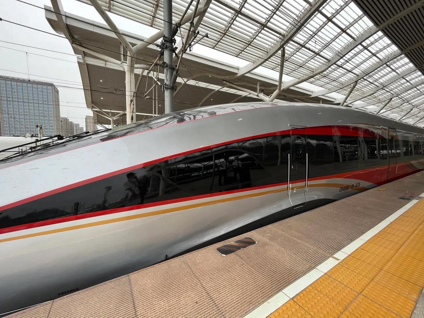 全新技术提升型智能复兴号cr400af/bf-bs系列复兴号智能动车组 lone