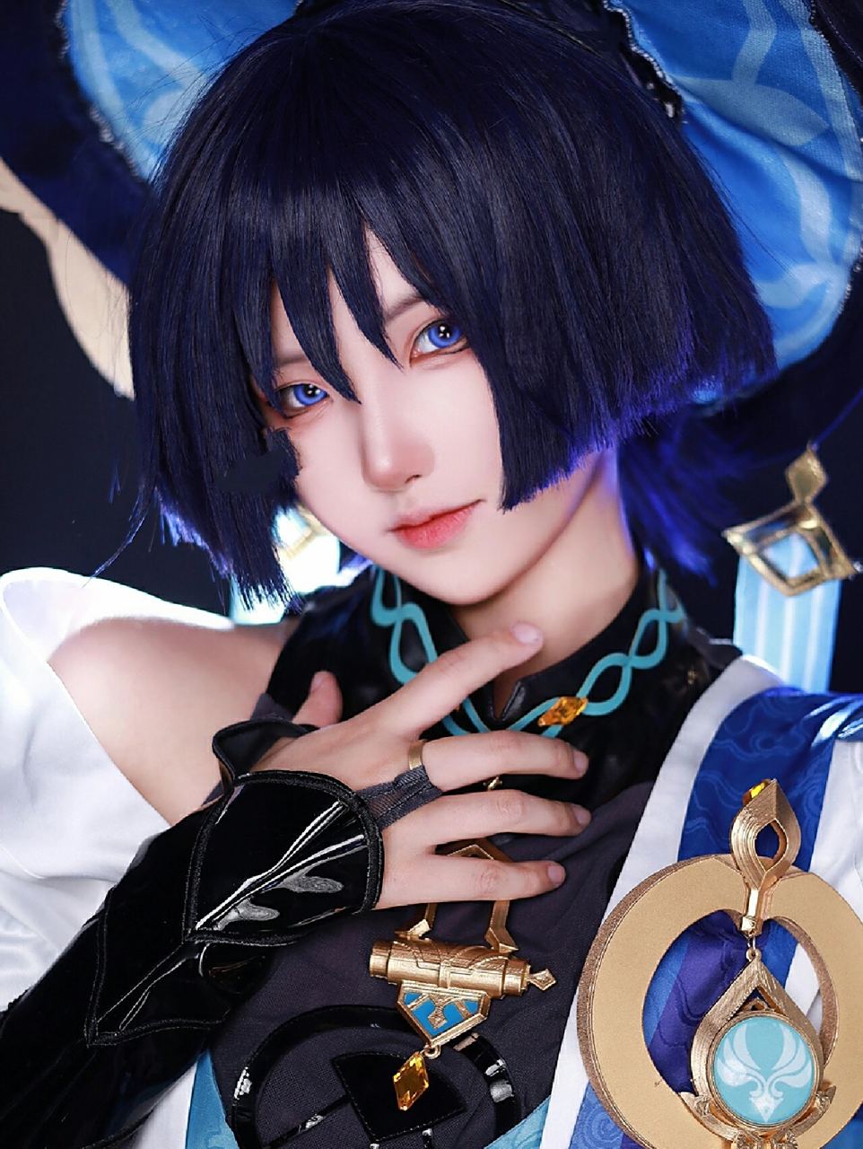 这不就是散兵的天选cos日抛美瞳!