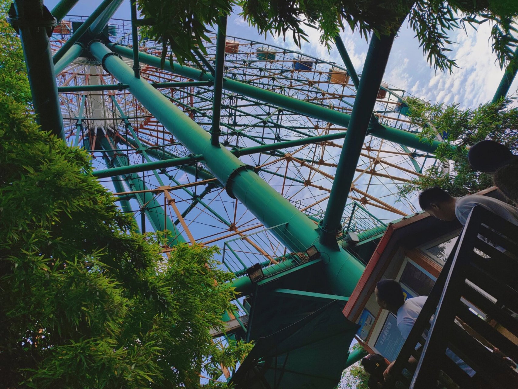 漯河~神州鸟园 这里的公交司机会对每一个乘客说:欢迎乘坐 这里的神州