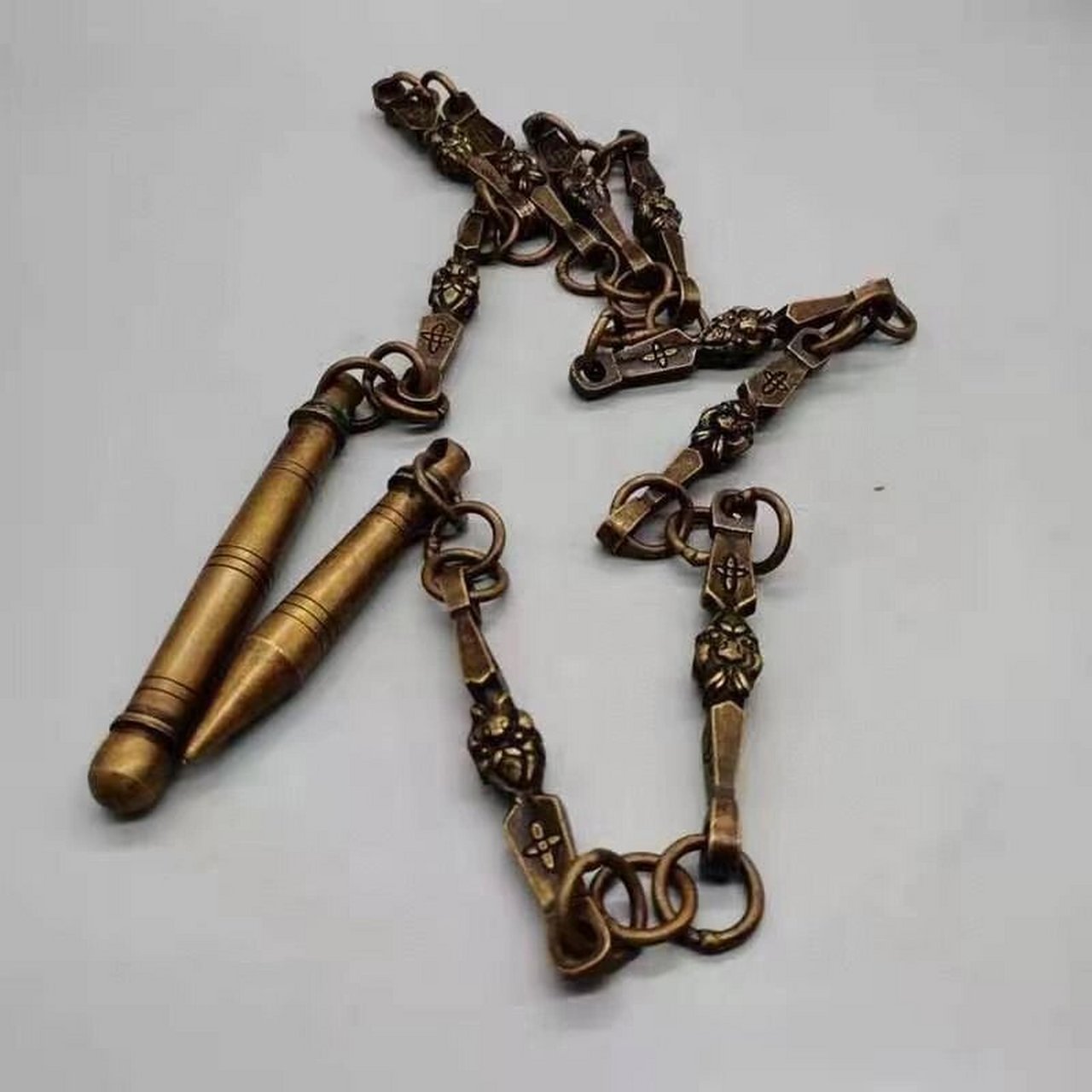 九节鞭黄铜实心鞭子实心古代兵器实心铜浮雕 九节鞭黄铜实心鞭子实心