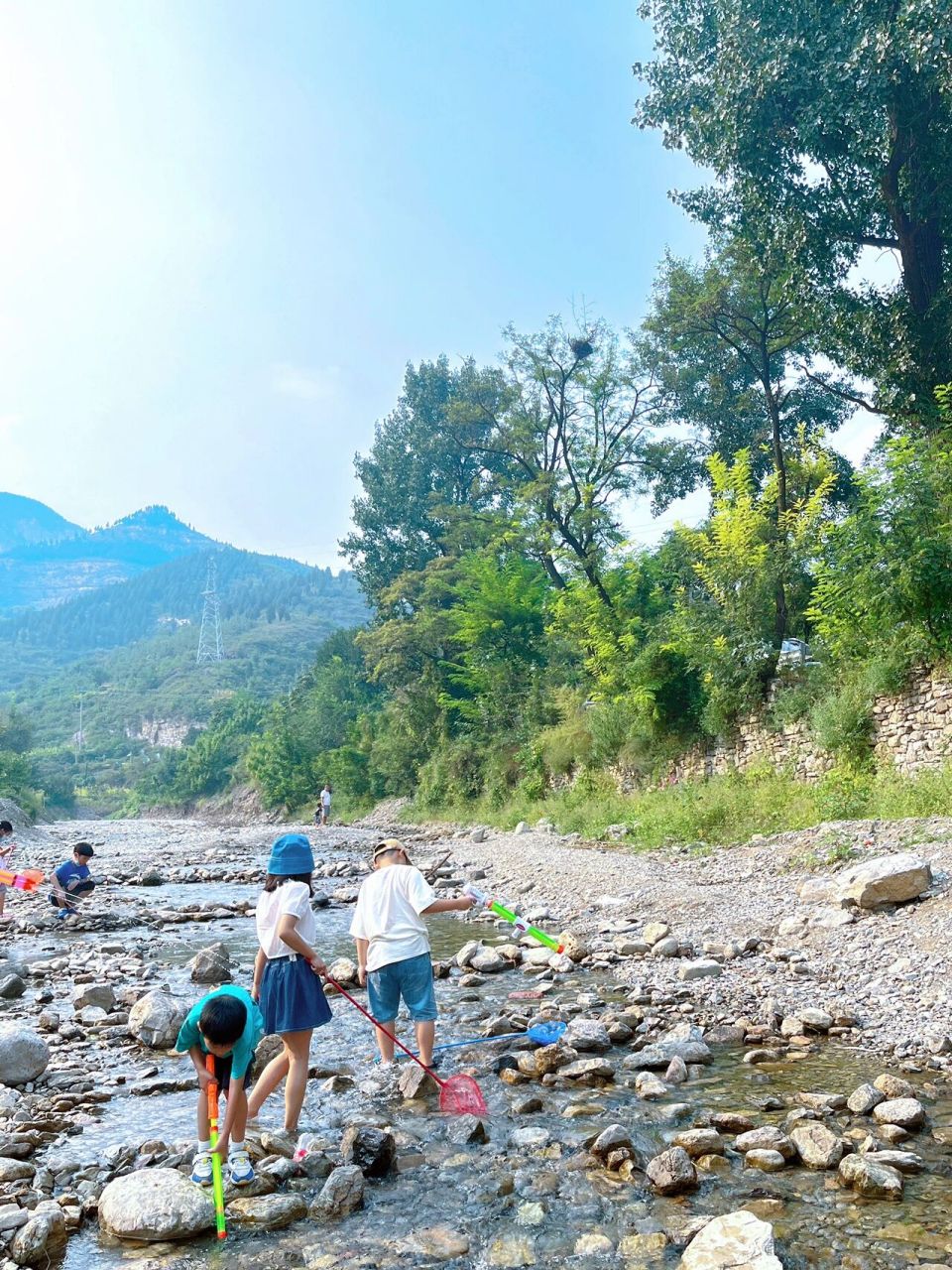 淄博·博山|大峪口村小河边戏水 04中秋假期,远离城市喧嚣,带娃儿们
