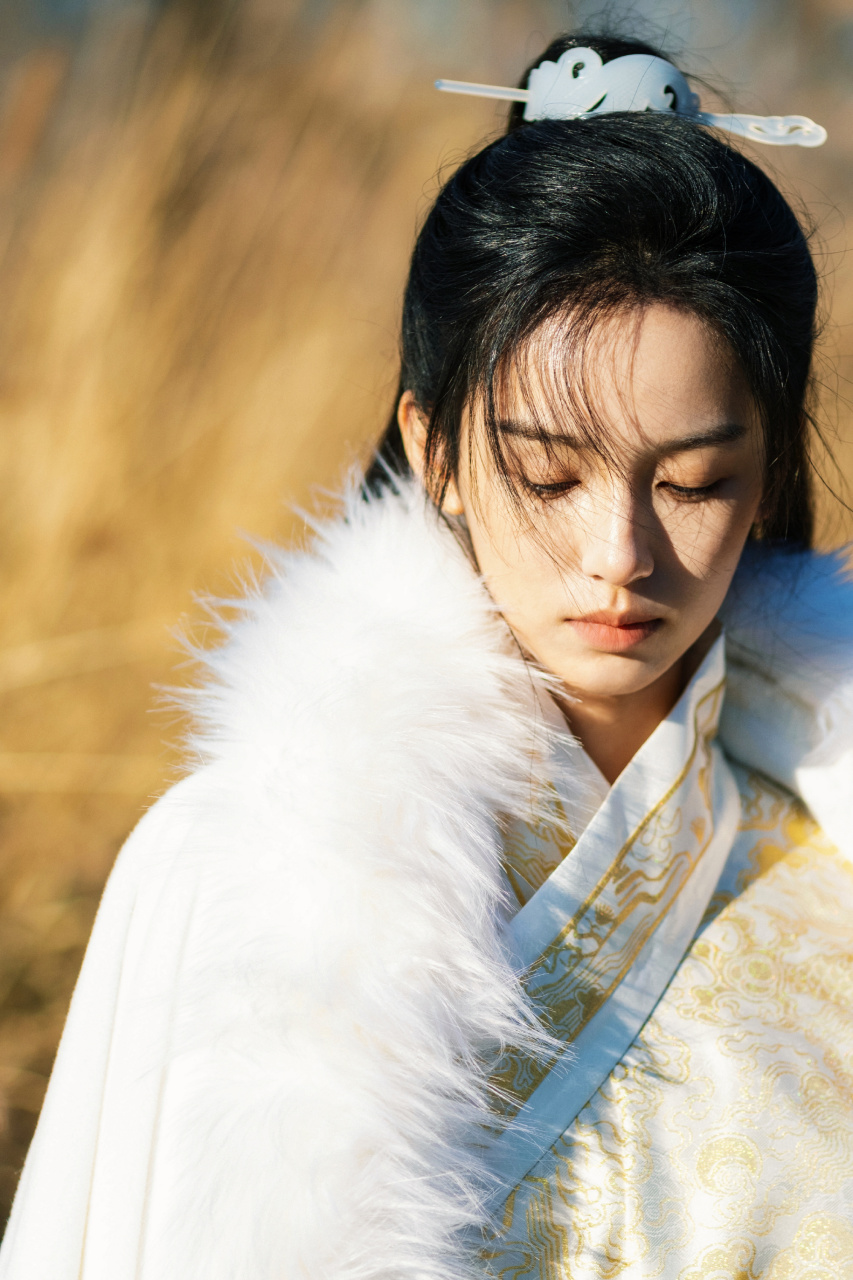 周也唯美古风写真精选