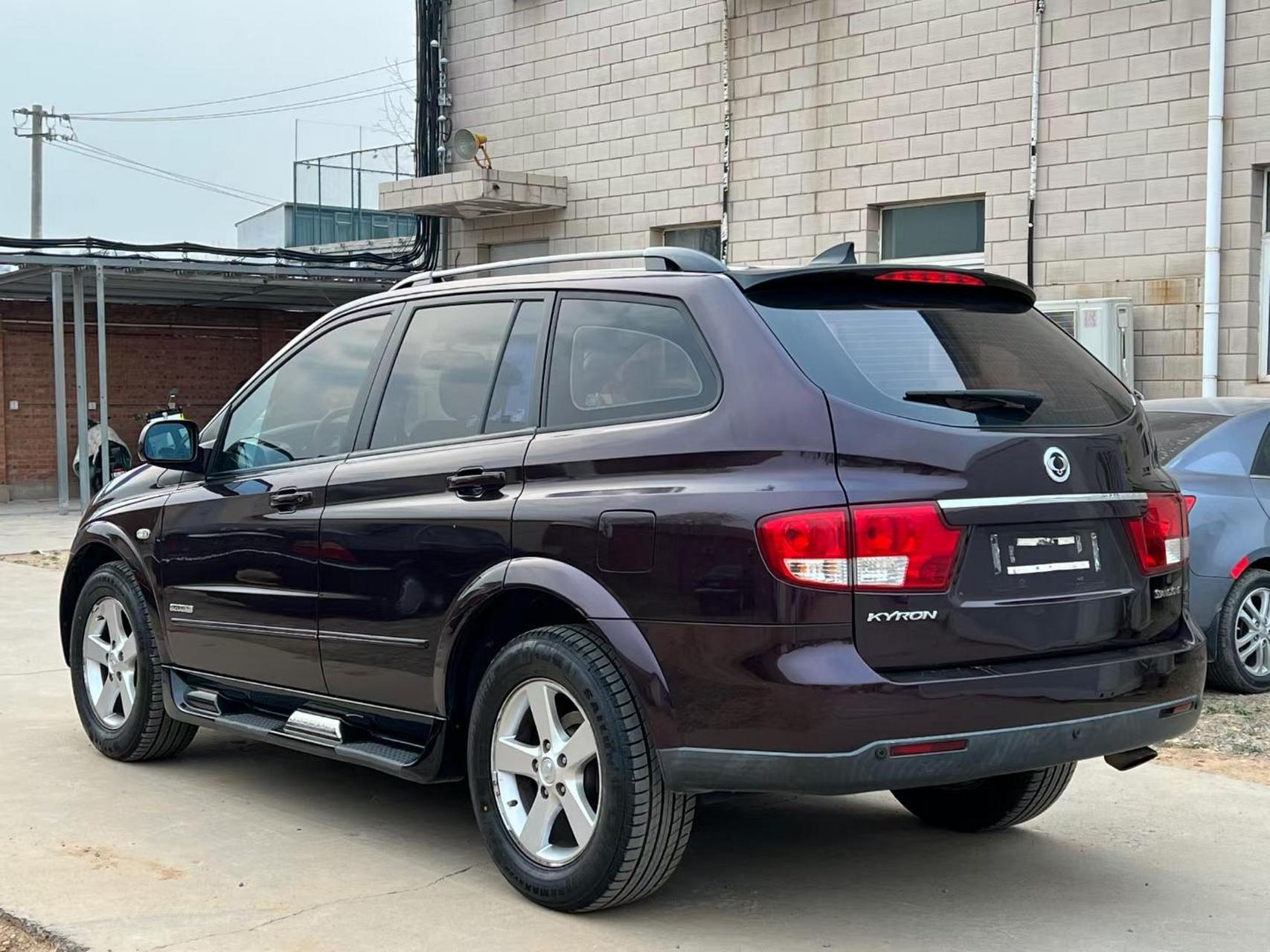2010年进口双龙享御m200xdi,2.