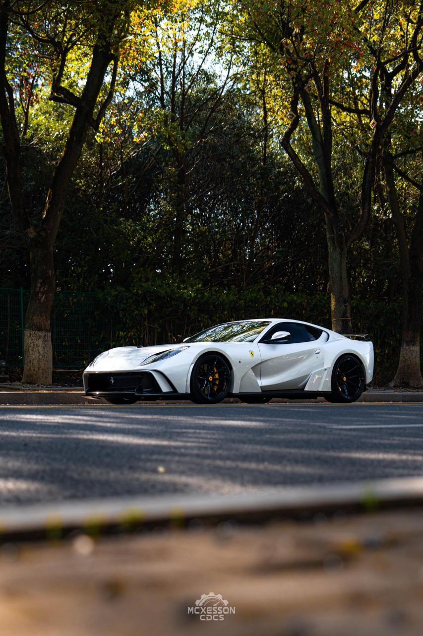 从外观到声音多重享受 法拉利812 novitec812