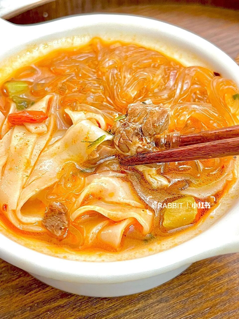 香辣牛肉大碗烩面·灌汤小笼包·广式干蒸烧麦 #我的comfortfood