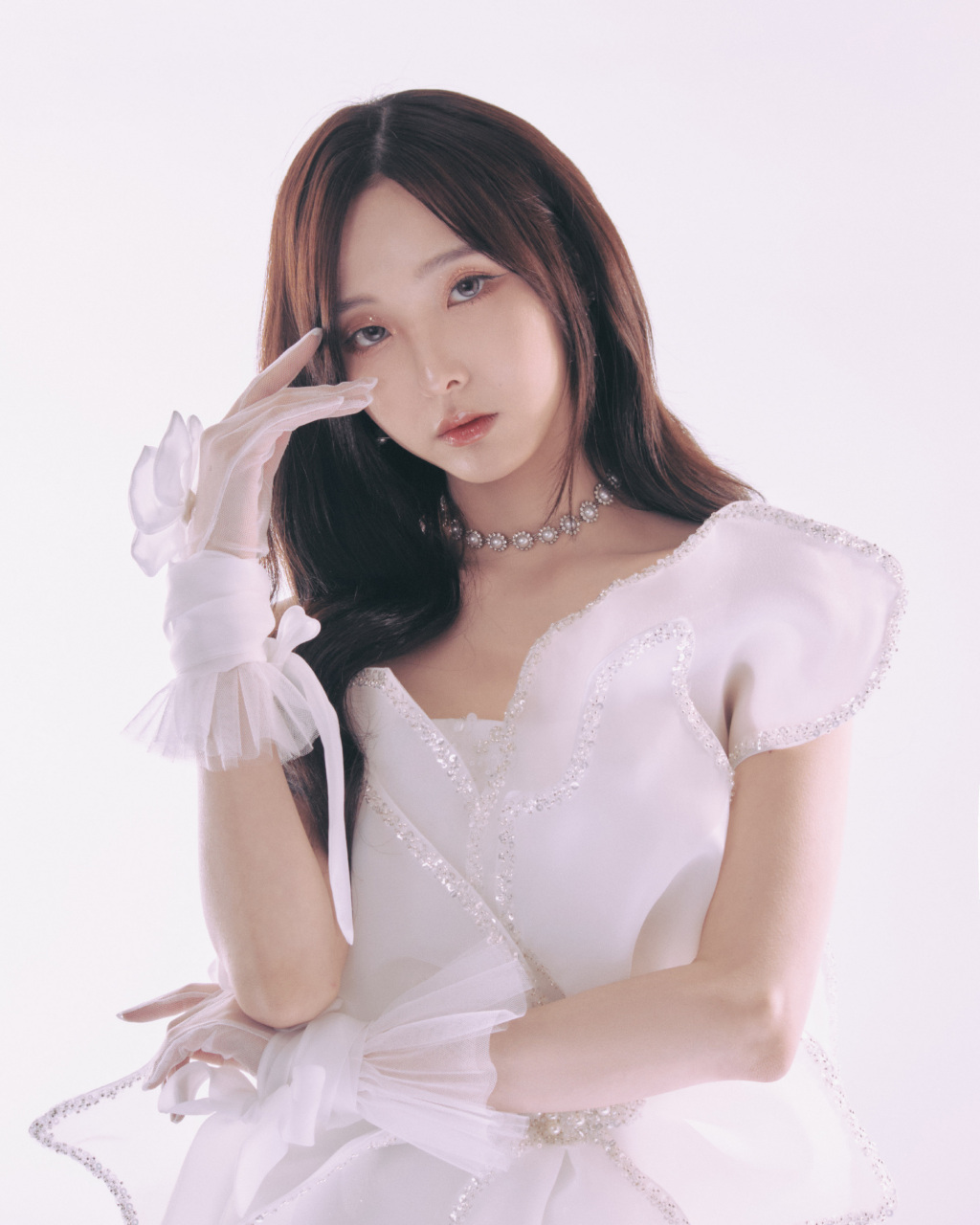郑乃馨,白裙美腿