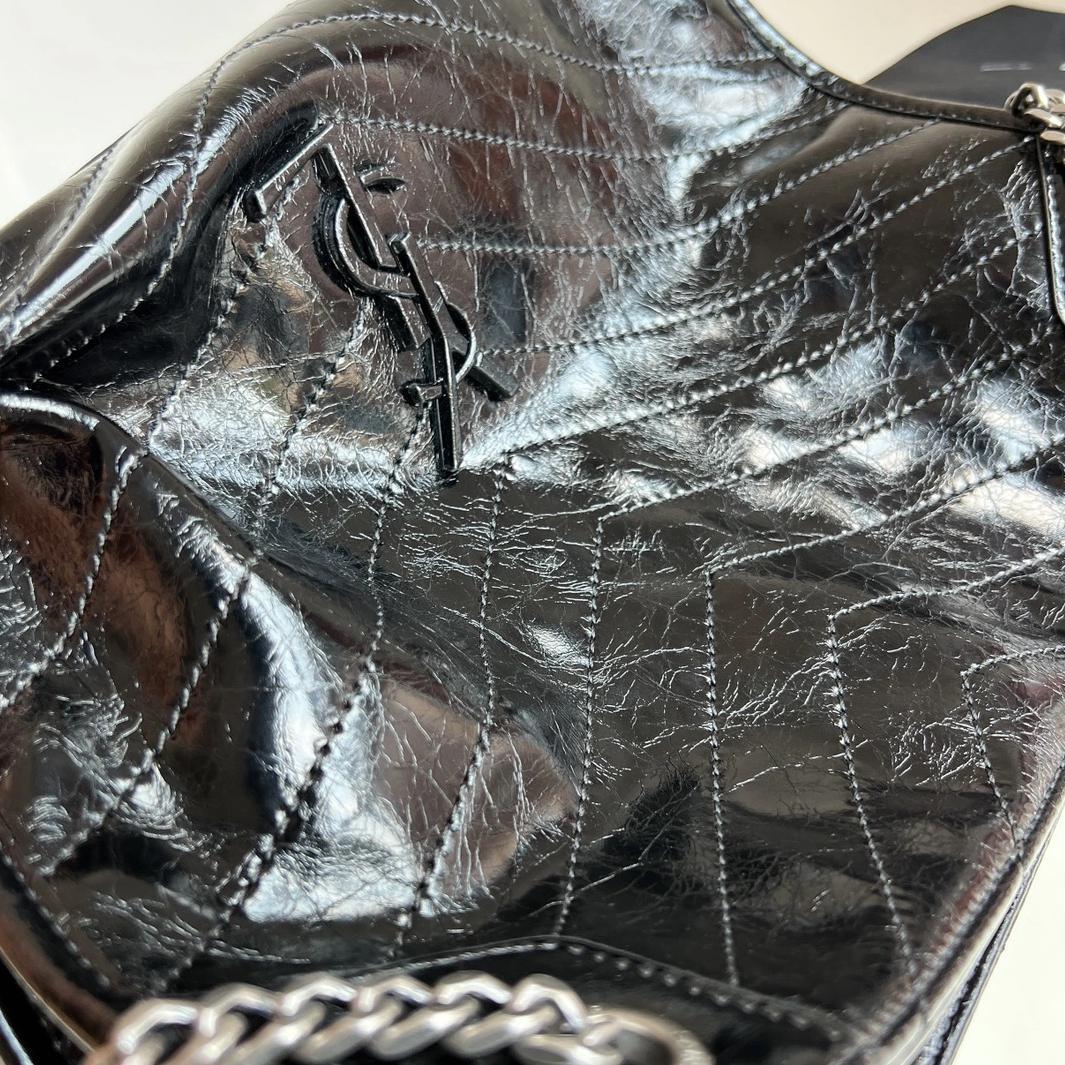 ysl褶皱niki购物袋托特流浪包 店主	 拿下找店主哦94949494