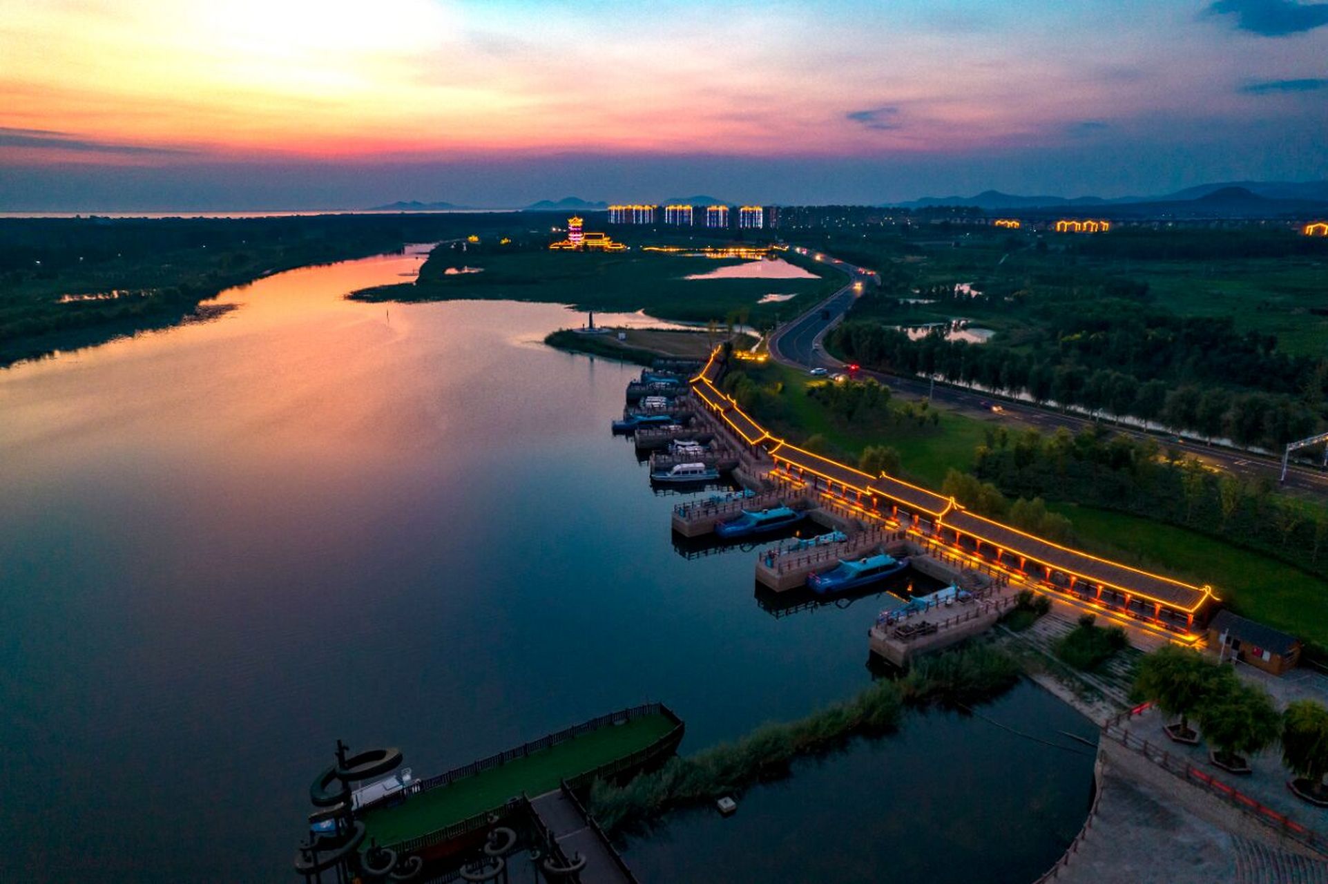夜游东平湖环湖攻略 现在大家可以5点自驾游到东平湖