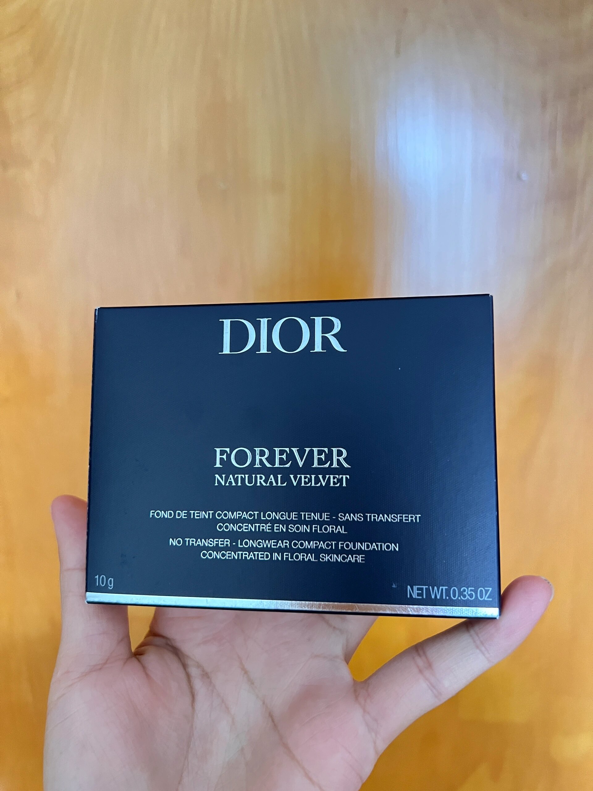dior迪奥全新锁妆粉饼凝脂恒久1n  010 买错色号了,仅用过三次,保证