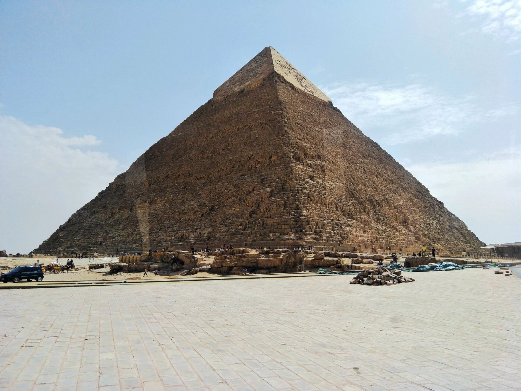 吉萨金字塔群布局图片