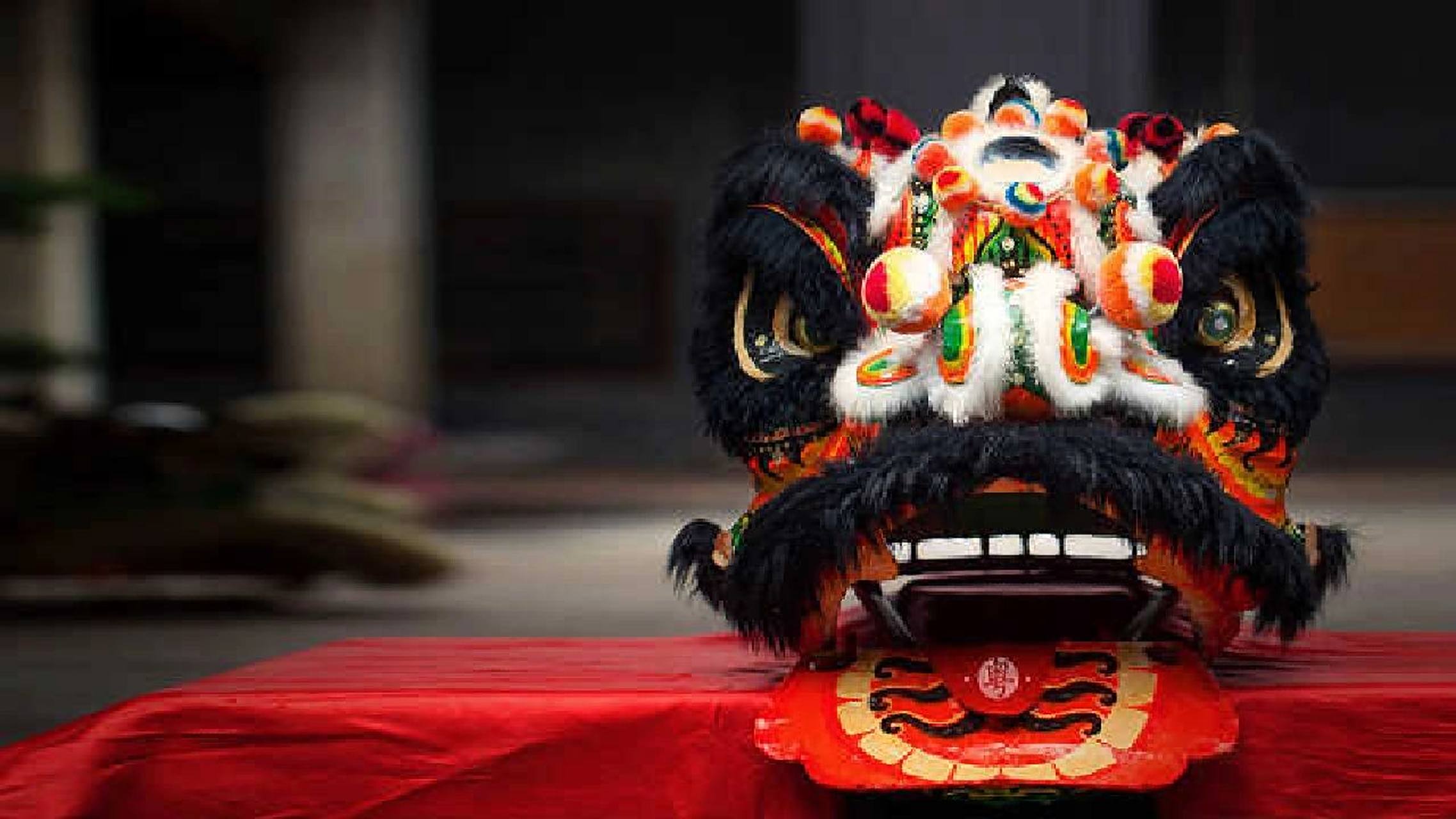 醒狮的寓意和象征 醒狮代表吉祥,如意,醒狮的外形龙腾生风,威武雄壮