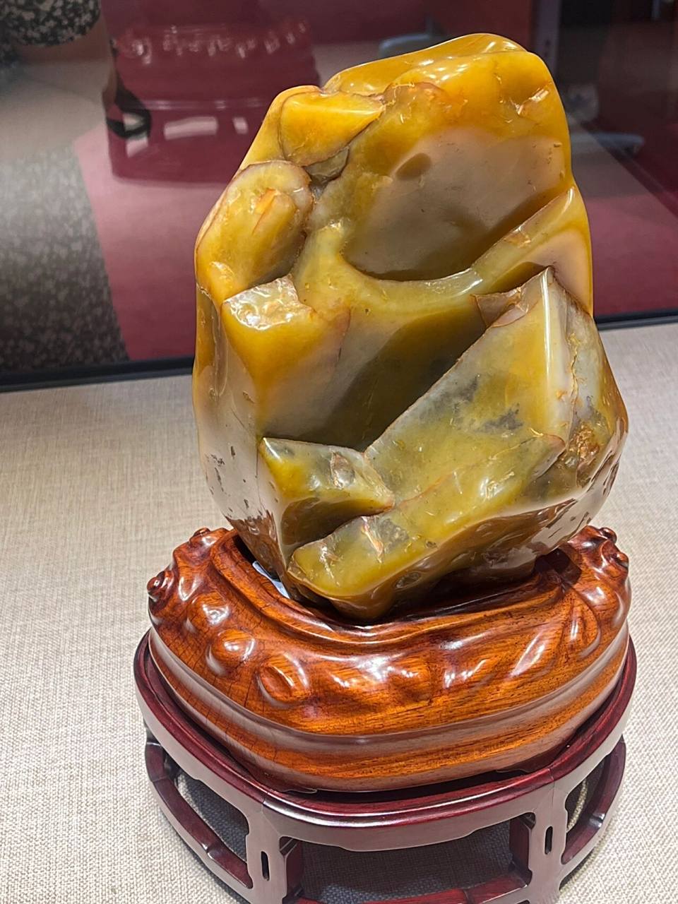 世上最贵的一块寿山田黄石           荣宝斋的镇馆之宝"田黄王"是