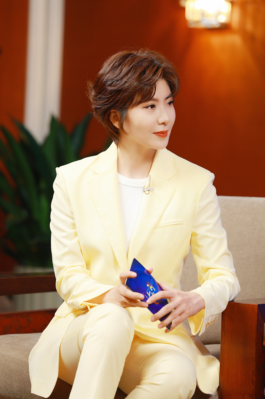 高端对话节目《论道》 主持人【紫檀】与前外经贸部副部长【龙永图】