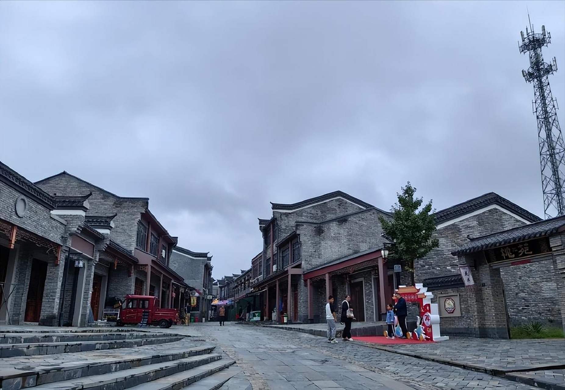 仿古街区不是万能药.