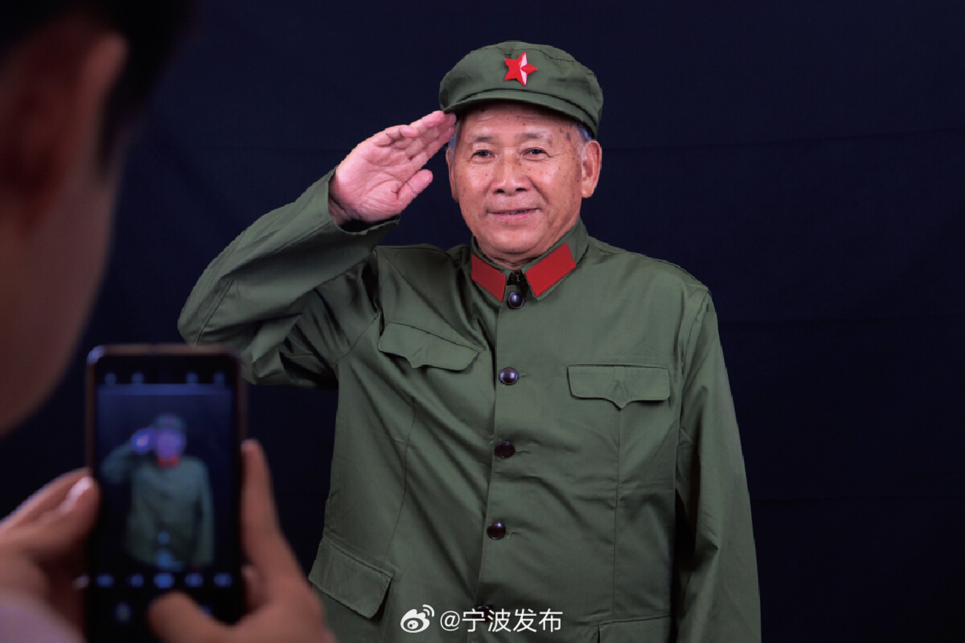 【迎"八一",这些退役军人的军装照太有范儿!