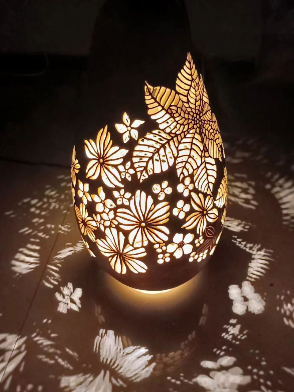 老蔡创意手作镂空雕刻葫芦吊灯