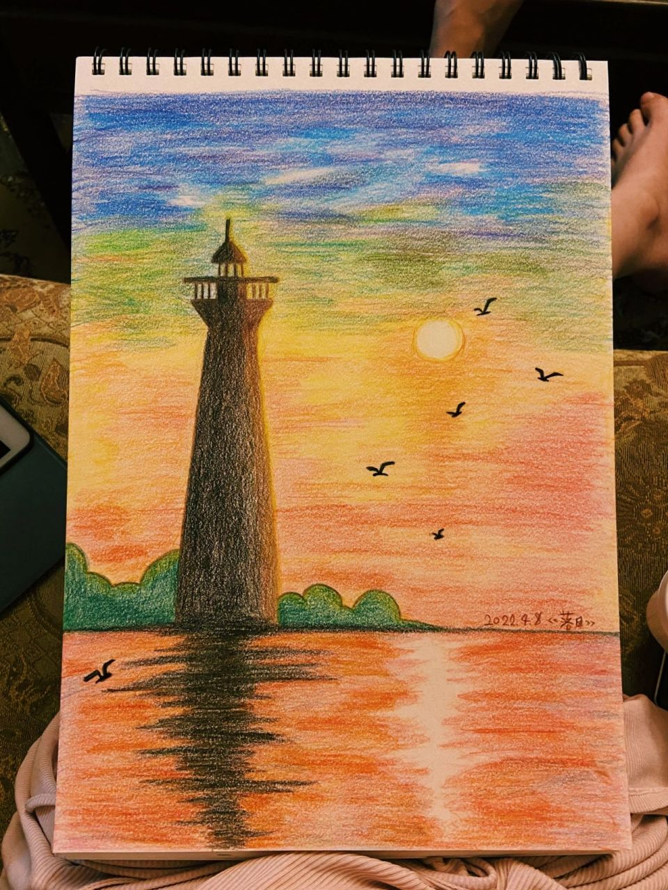 彩铅画|海边落日 新手画家《海边落日》 水溶性彩铅,加水点睛～ 耗时3