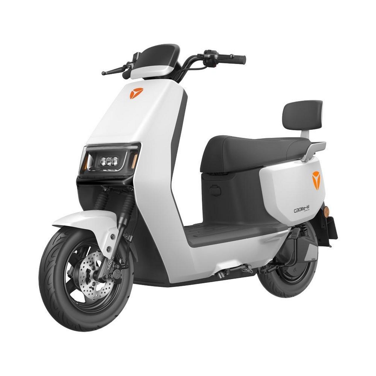 雅迪2024年新品车型闪耀上市.