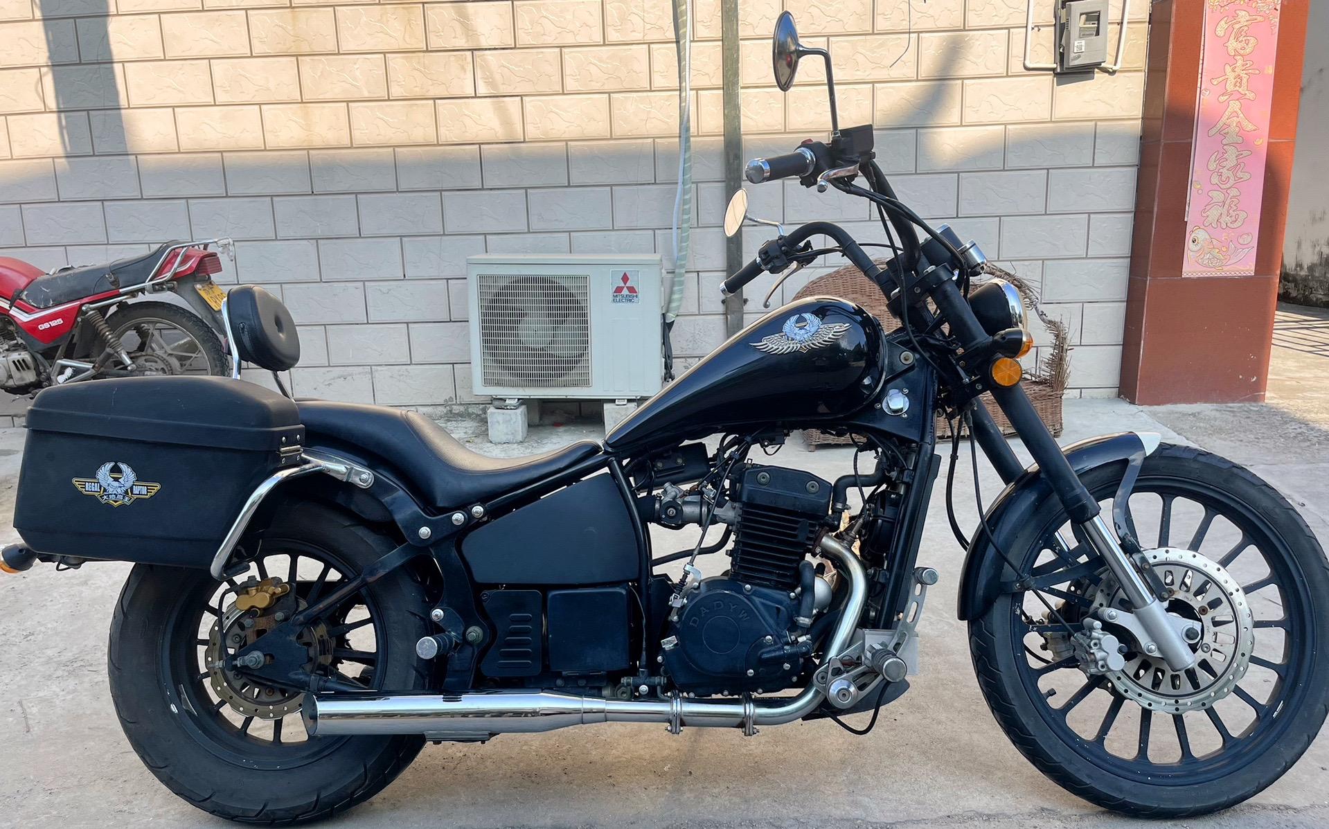 大地鹰王350转让,一手车,目前4000多公里,双缸电喷水冷发动机,保险一