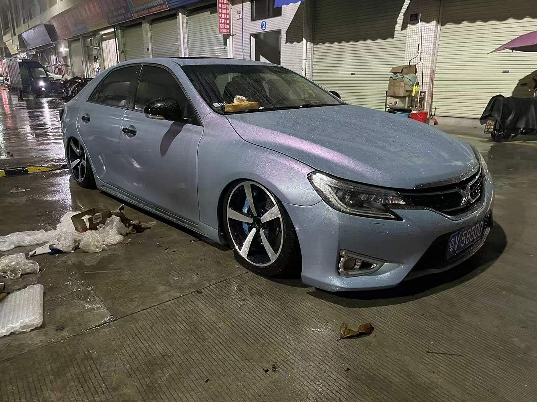 皇冠锐志 亚洲龙安装轮毂案例.富诚18-19寸 玛卡锻造拉丝款18寸(8 9j)