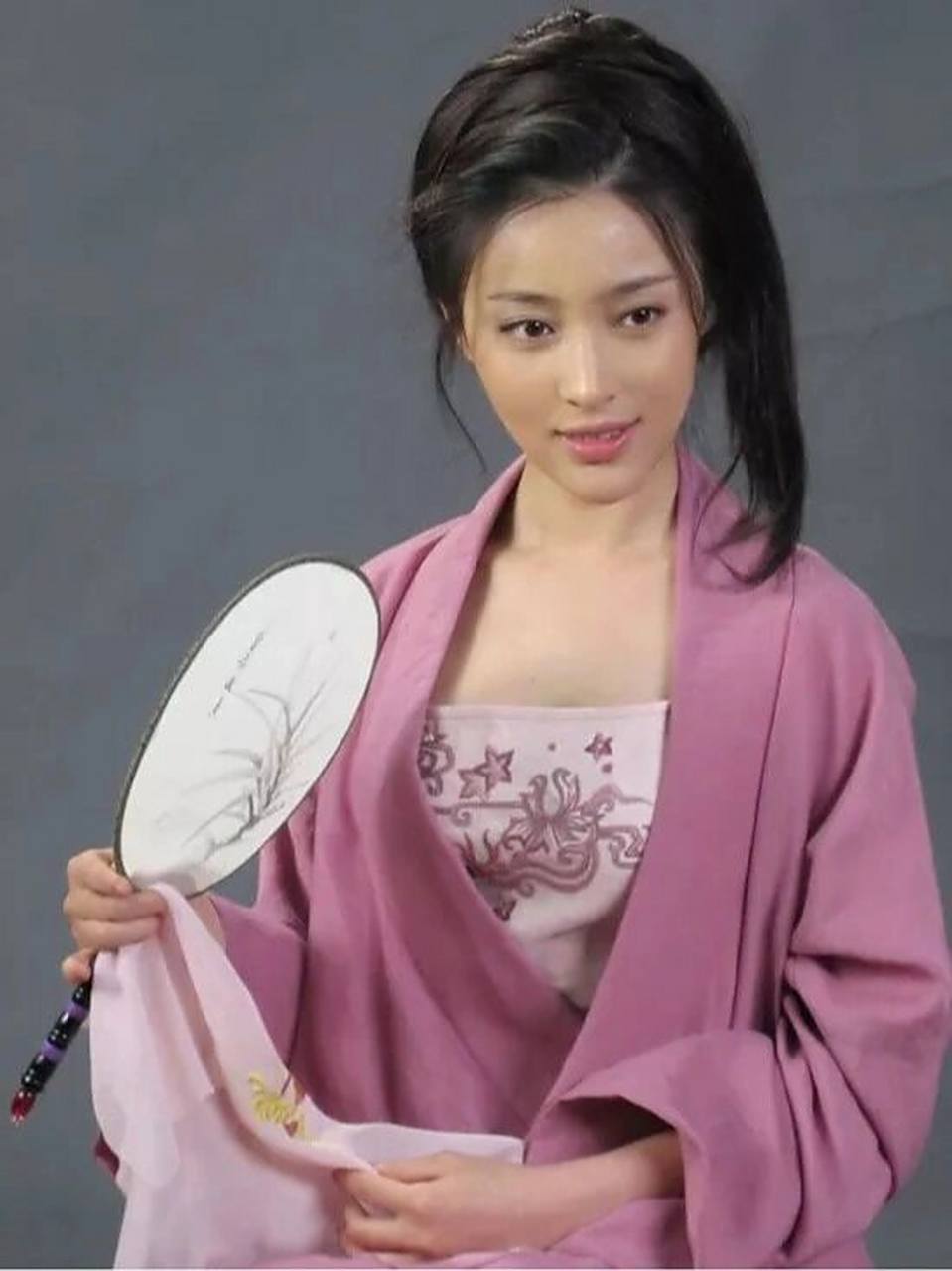 新水浒传甘婷婷饰演的潘金莲