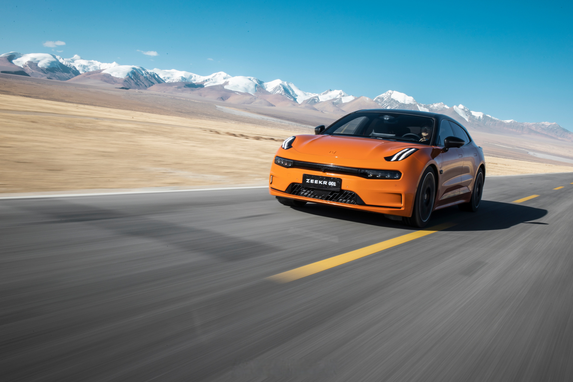 最近市面上的电动车真的太卷了,推陈出新明显变快,各家招数接连出击