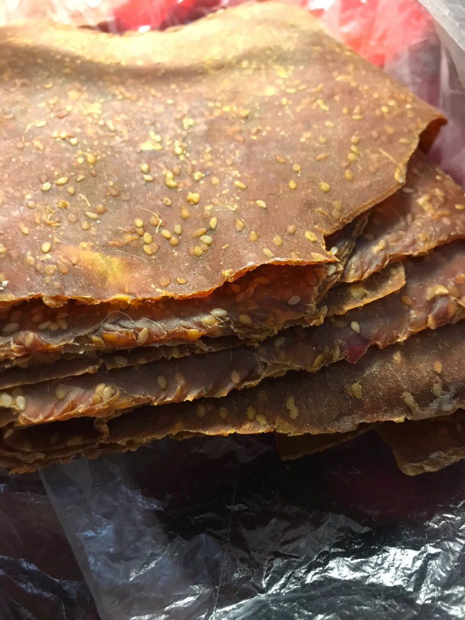 酸枣皮 元旦回老家了,居然吃到了这个,哇噻期待了好久,每到快过年的