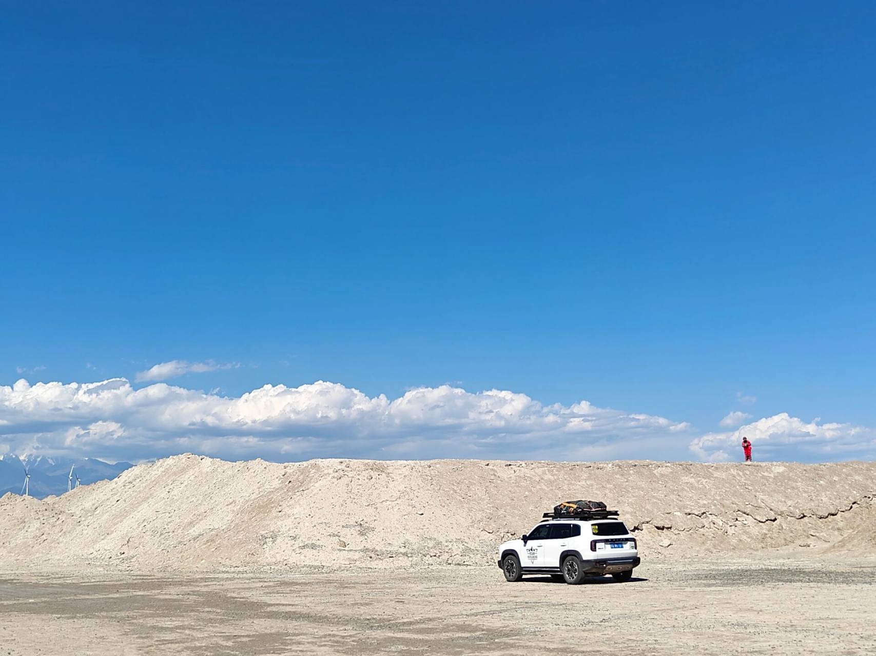 打卡乌鲁木齐达坂盐湖城风景区 打卡了心心念念的达坂城盐湖 距离