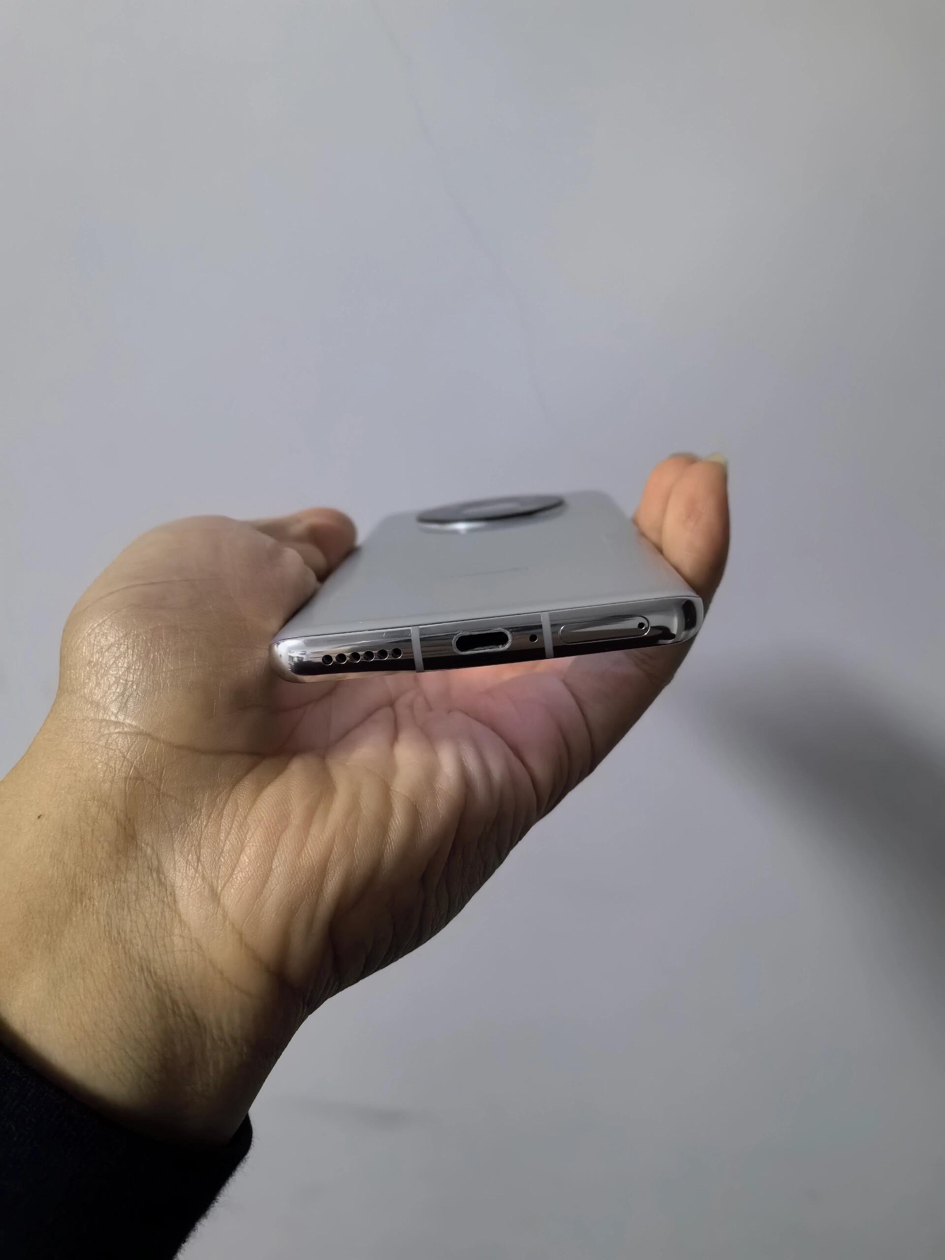 华为mate40e评测:卓越的性能与出色的体验 华为mate40e,一款集大成之