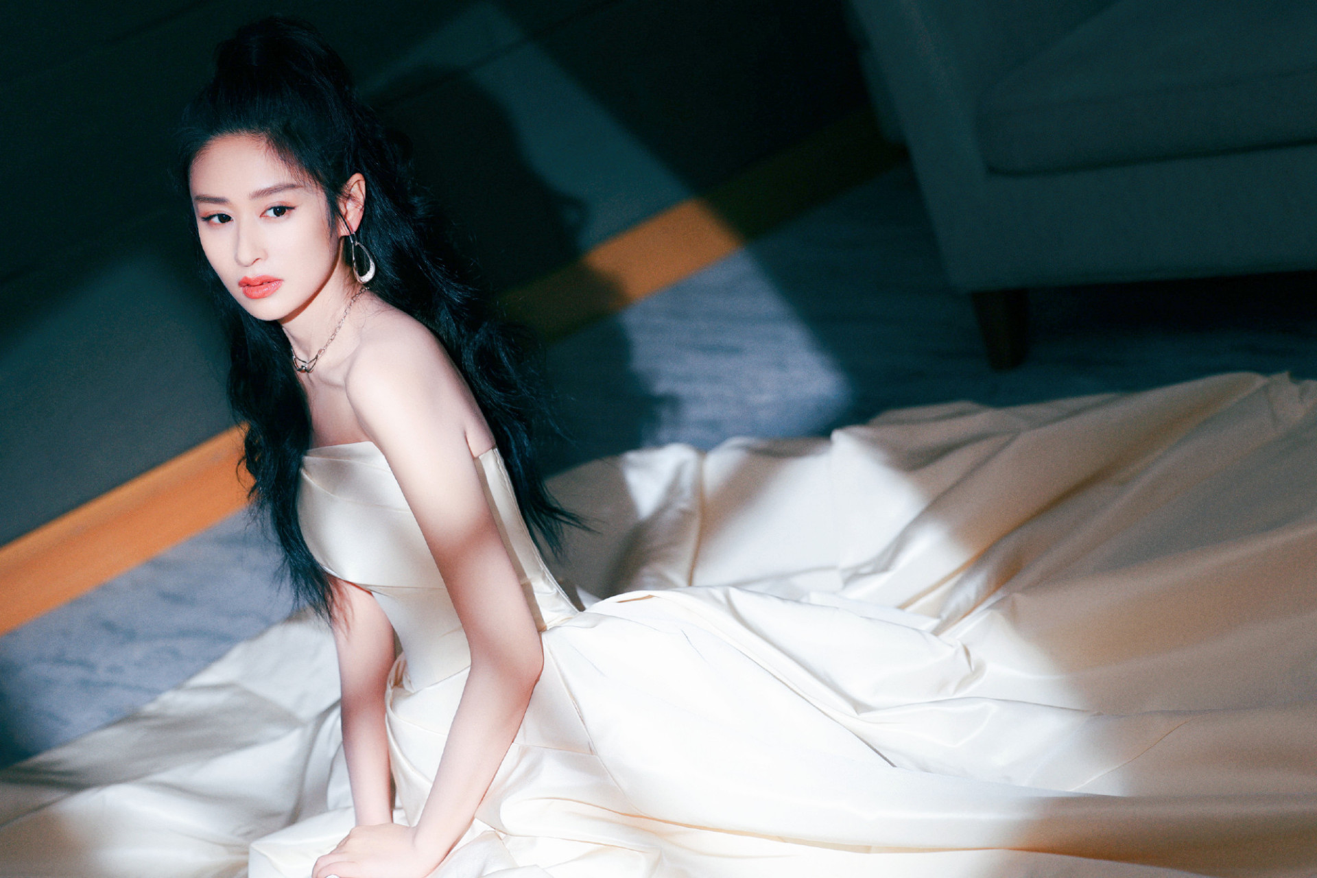 颖儿,时尚盛典穿搭写真壁纸组图