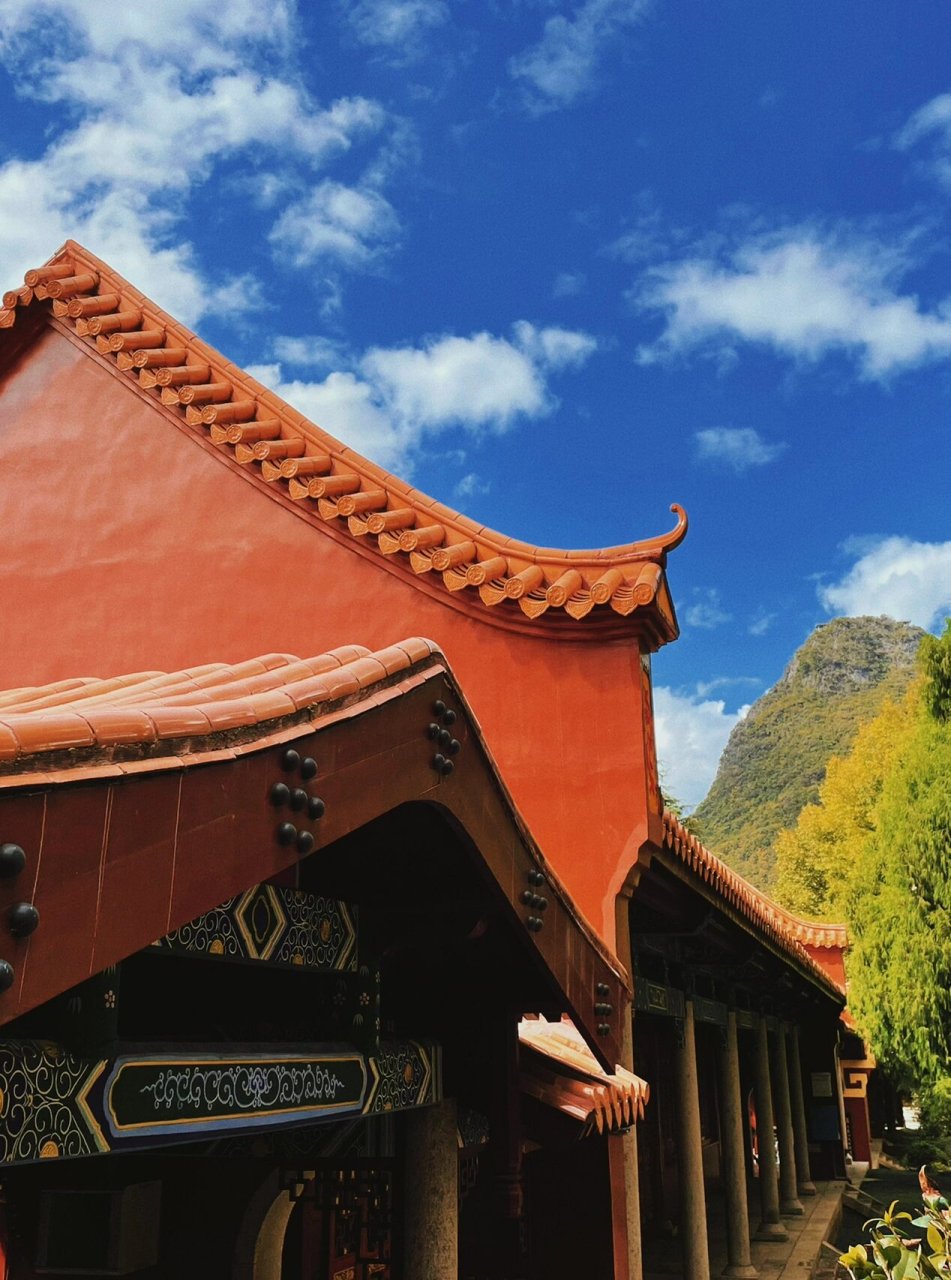 永州九嶷山舜帝陵 湖南旅游 | 亲子旅行徒步 舜帝陵位于永州宁远县,建