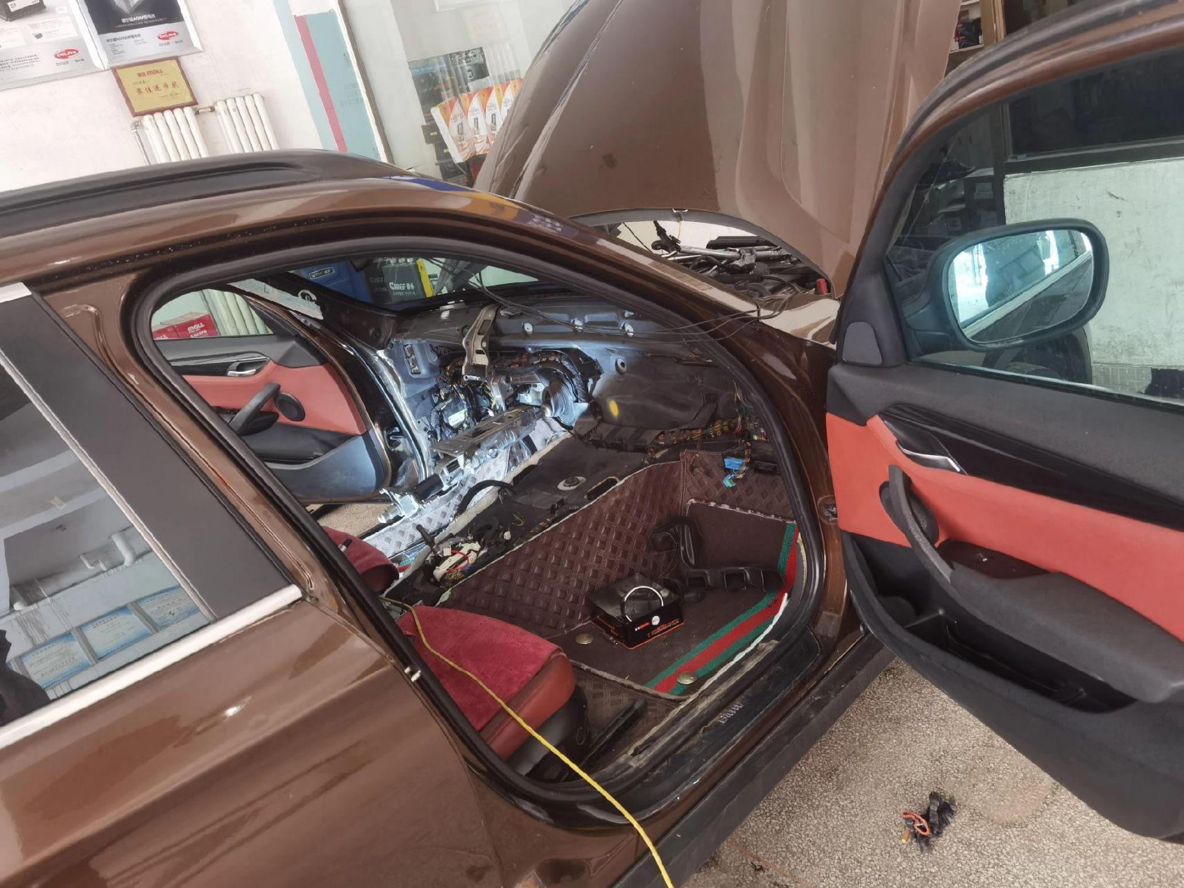 宝马x1换蒸发箱ok