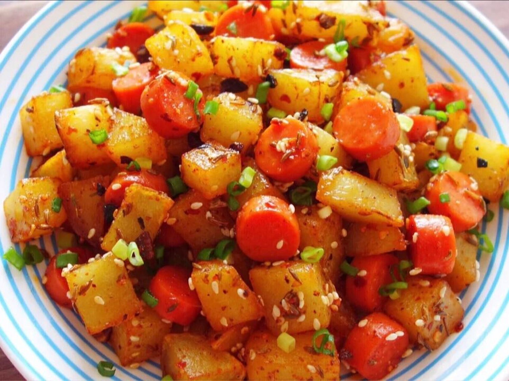 孜然火腿土豆丁,特别下饭,超级好吃91 0505食材95 王中王火腿