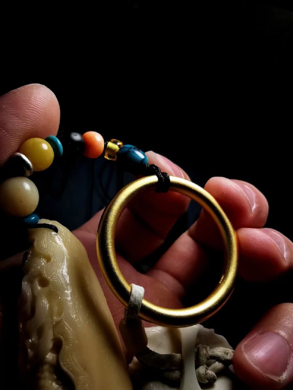 古法金袈裟环 袈裟环儿原为和尚,高僧做法事穿戴装用以束系架娑所用.