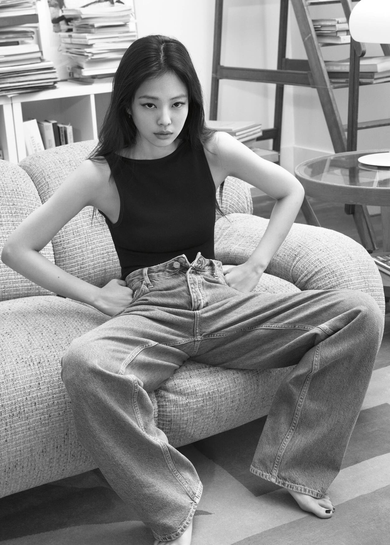 jennie代言ck海报图片