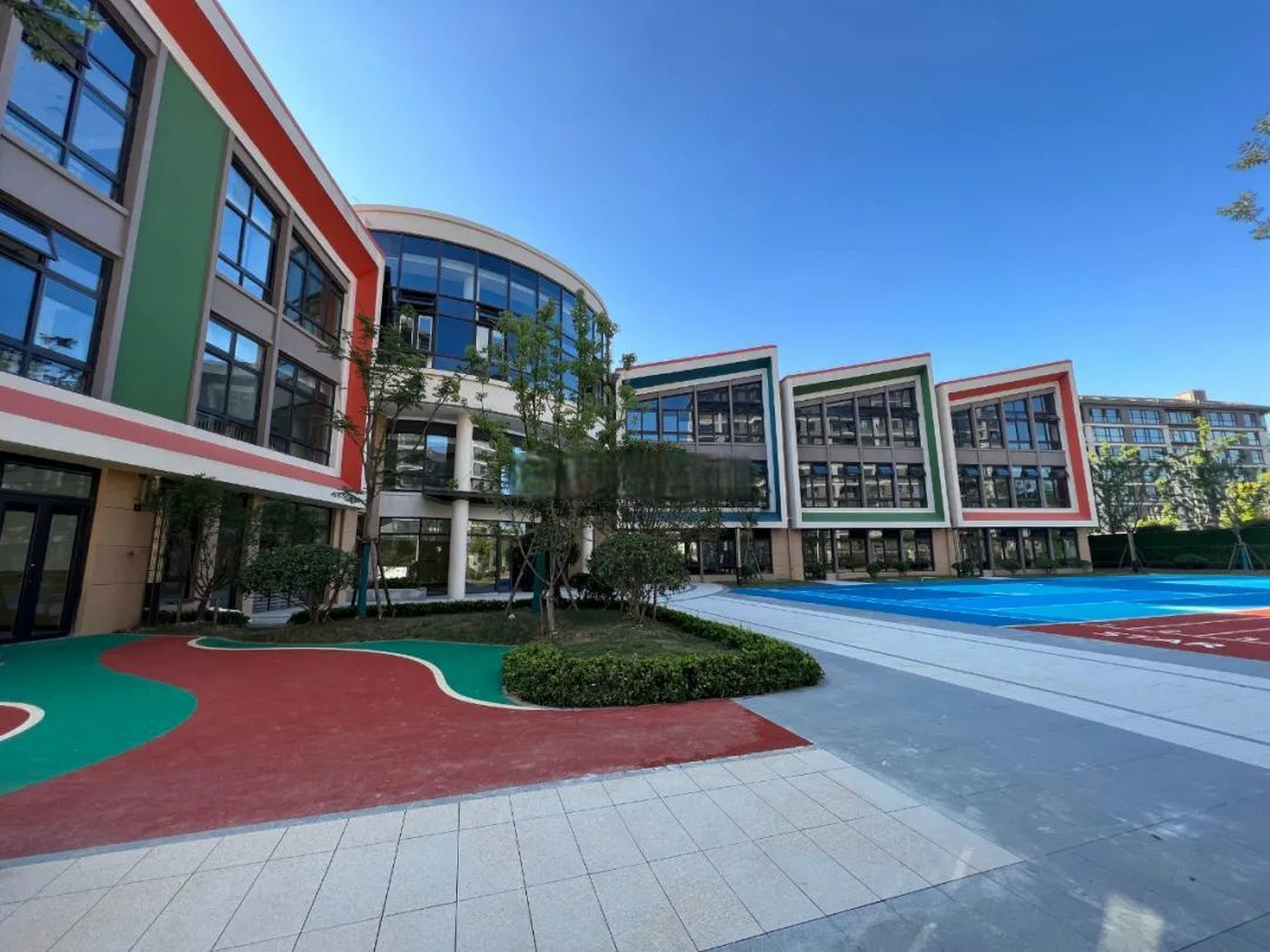 肥西置地栢悦湾小区内上派镇中心幼儿园潭冲湖路分园,已完成幼儿园