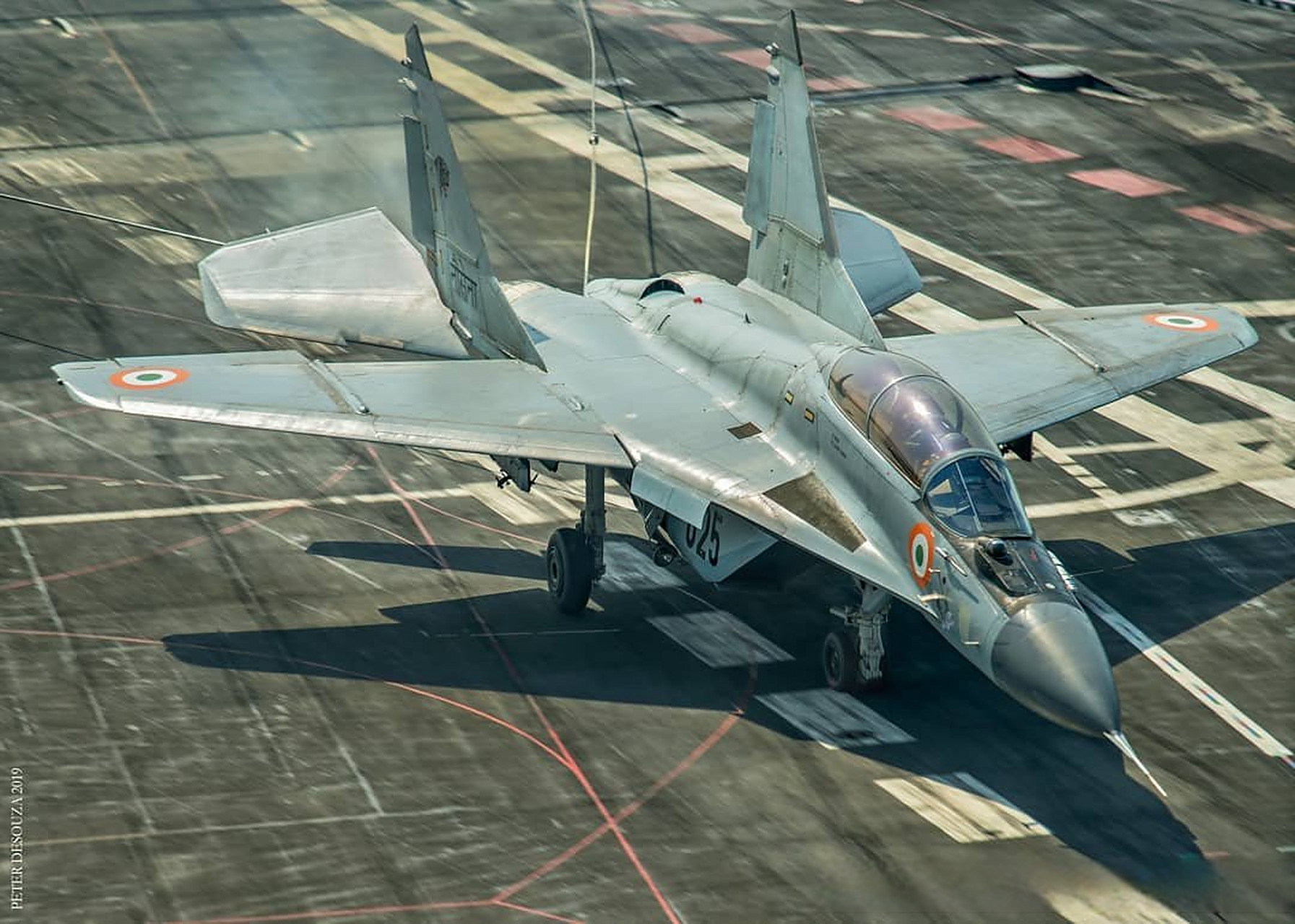 米格-29k着舰瞬间