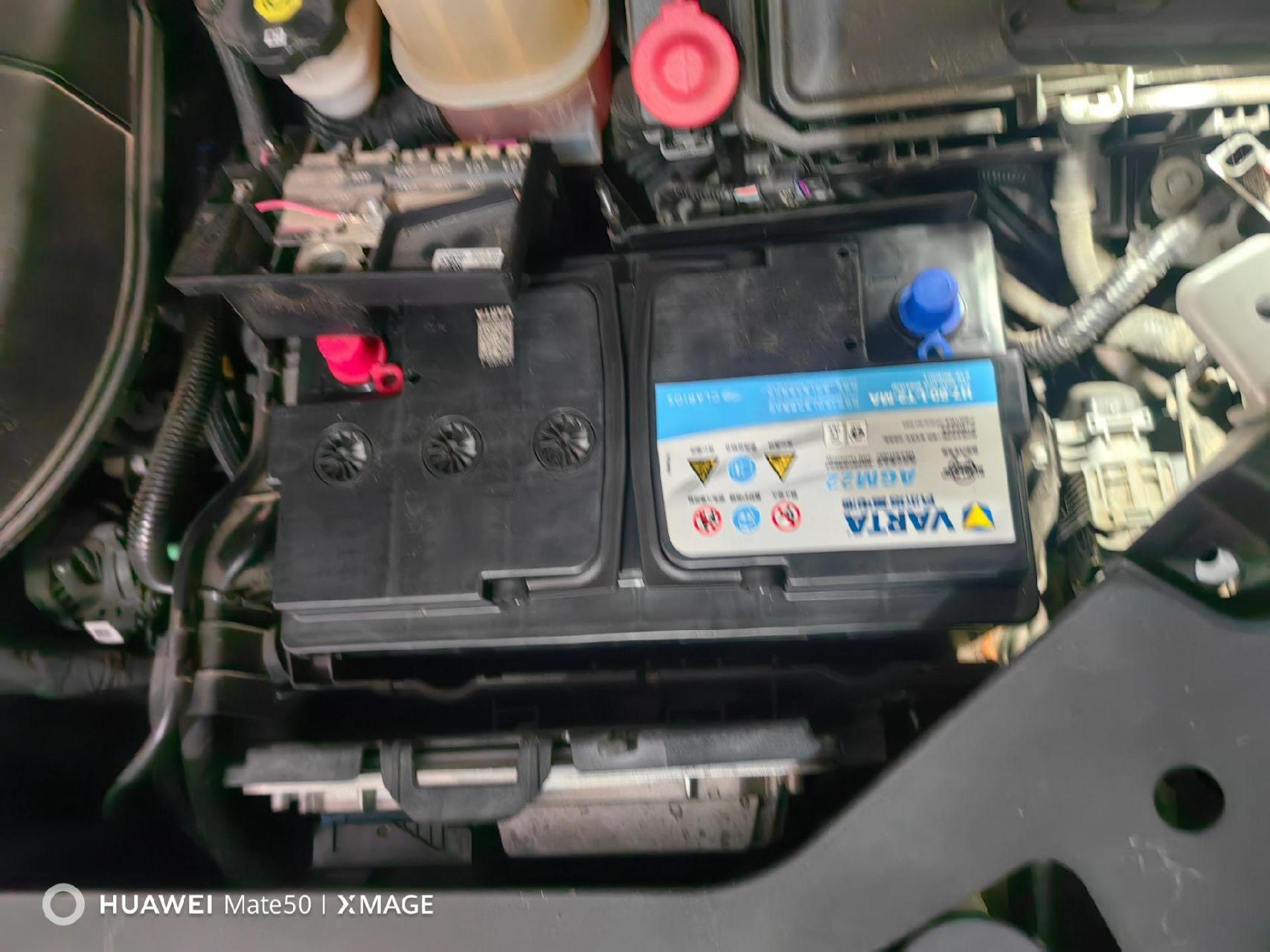 别克 gl8 更换电瓶