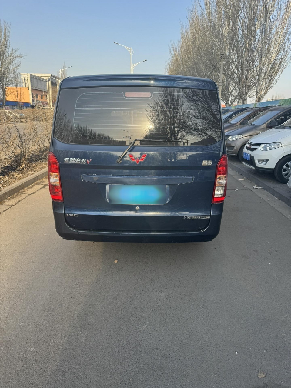 15年个人一手五菱宏光v七座高配,中央空调,电动门窗,方向助力,全车