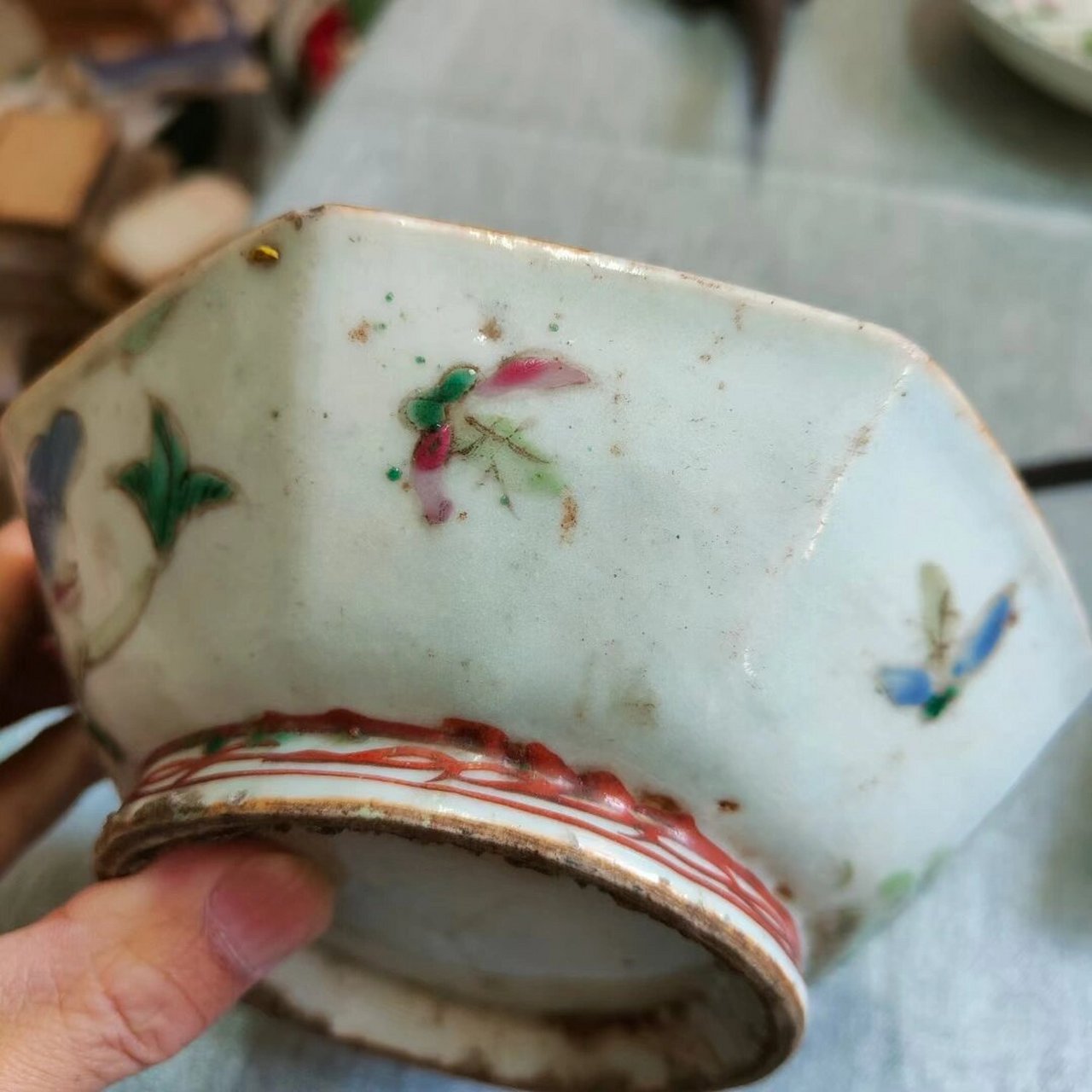 清代粉彩八角碗,冲线瑕疵,150包邮