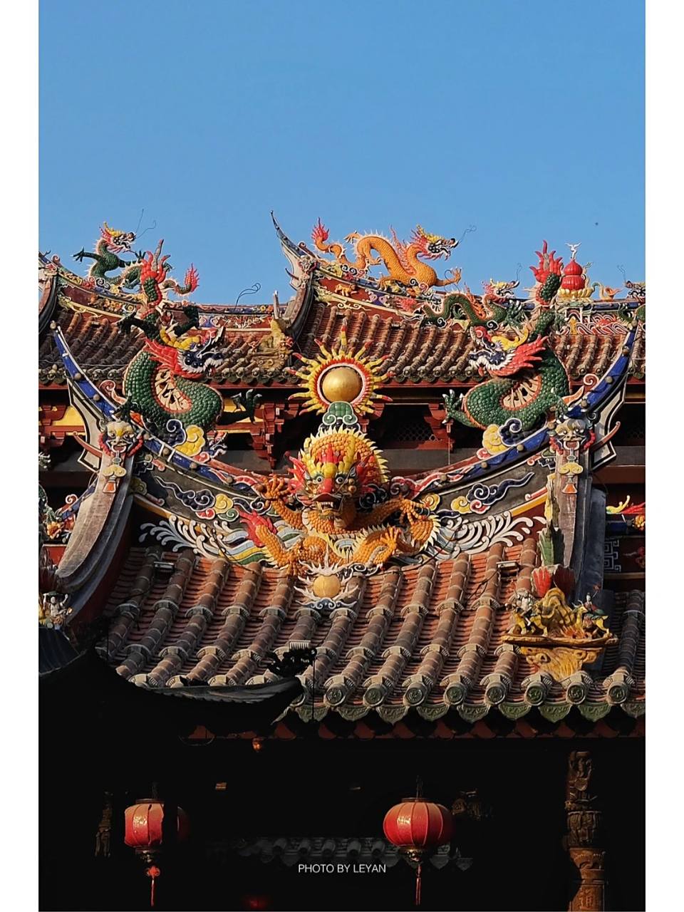 中式古建筑美学|泉州关岳庙🙏 🍭:泉州关岳庙,俗称关帝庙,属于道