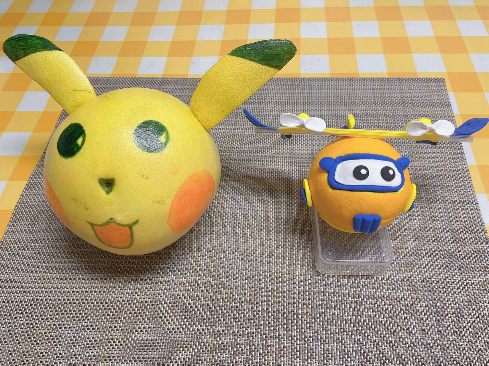 幼儿园水果娃娃作业:超级飞侠多多&皮卡丘 纪念一下儿子小班的第一次